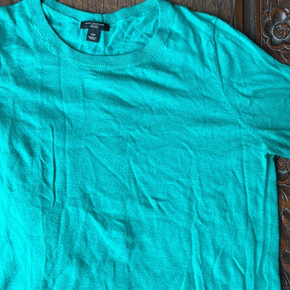 Ann Taylor Sweater - Picture 4 of 4